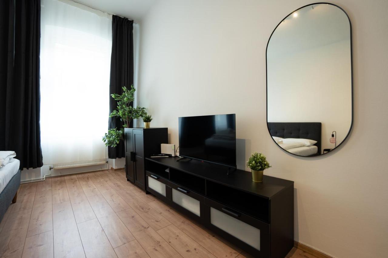 Lovely 1-Bedroom Apartment Next To Praterstern Vienna Luaran gambar