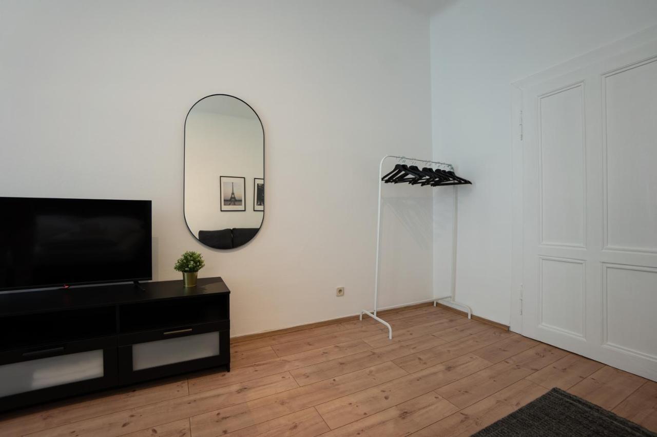 Lovely 1-Bedroom Apartment Next To Praterstern Vienna Luaran gambar